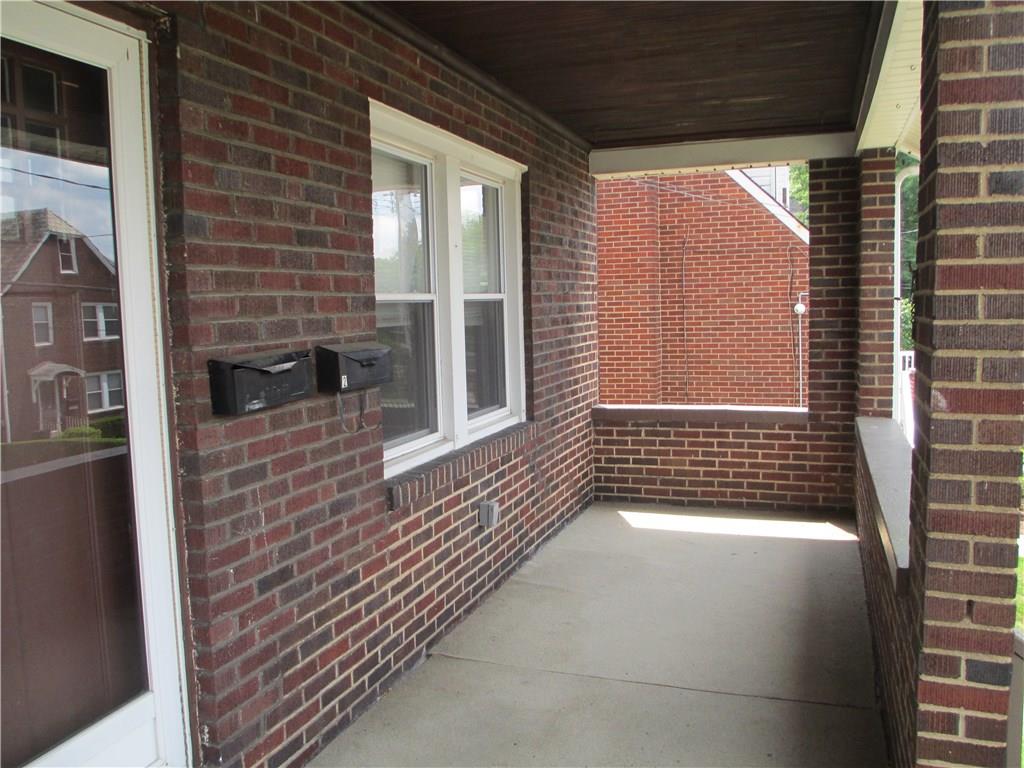 1734 Chester Road Verona, PA 15147 - Photo 3 of 14