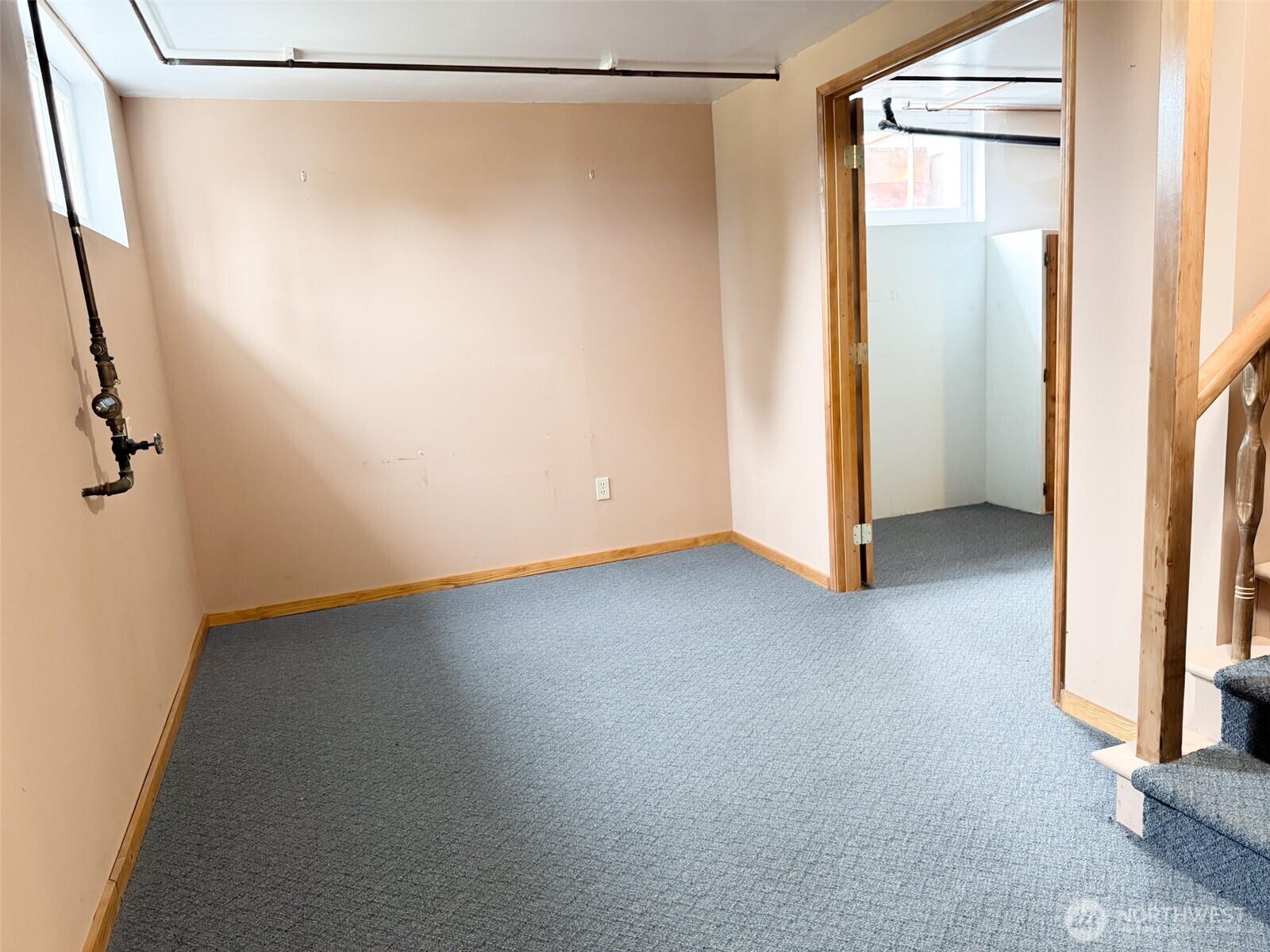 126 West 6th Street Port Angeles, WA 98362 - Photo 27 of 40 a view of a room with an empty space