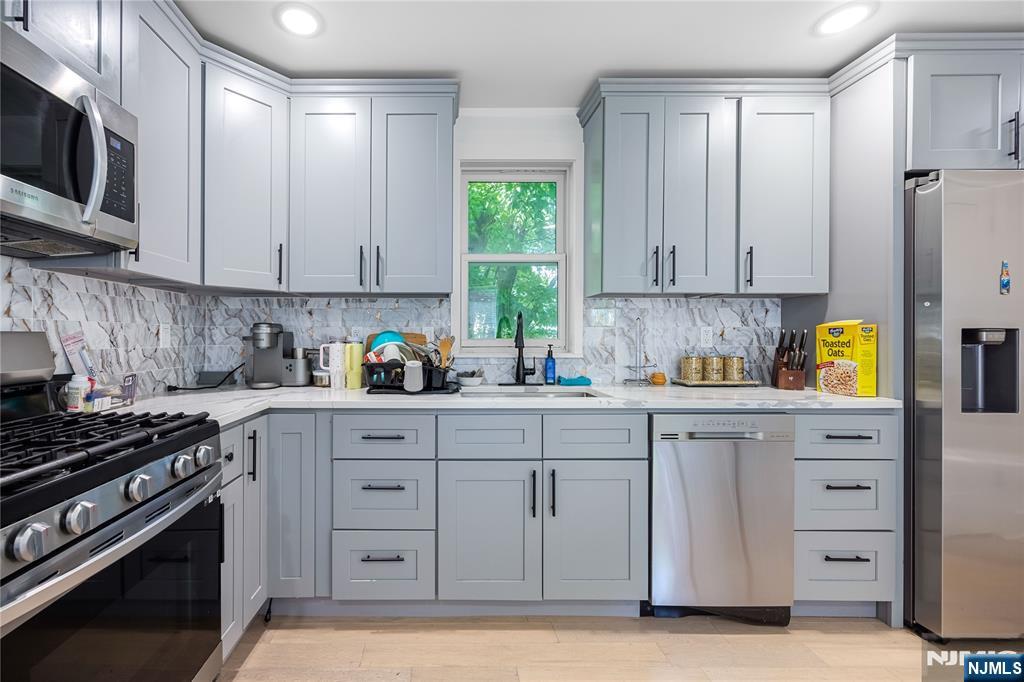 203 Queen Anne Road Bogota, NJ 07603 - Photo 8 of 29 Gallery Image 8