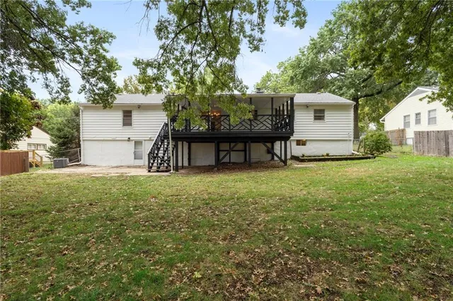 $412,000 | 508 West 96th Terrace, Kansas City, MO 64114