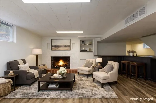 $412,000 | 508 West 96th Terrace, Kansas City, MO 64114