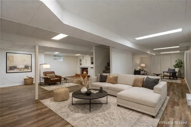 $412,000 | 508 West 96th Terrace, Kansas City, MO 64114