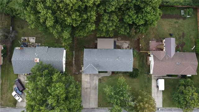 $412,000 | 508 West 96th Terrace, Kansas City, MO 64114