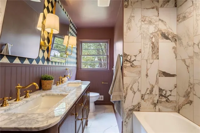 $412,000 | 508 West 96th Terrace, Kansas City, MO 64114