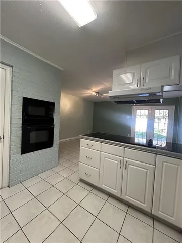 $2,200 | 3725 Lilac Lane, Metairie, LA 70001