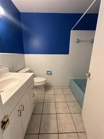 $2,200 | 3725 Lilac Lane, Metairie, LA 70001