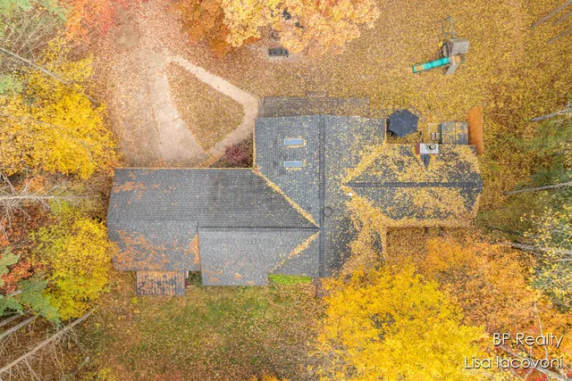 $329,900 | 9103 Walnut Grove, Stanwood, MI 49346