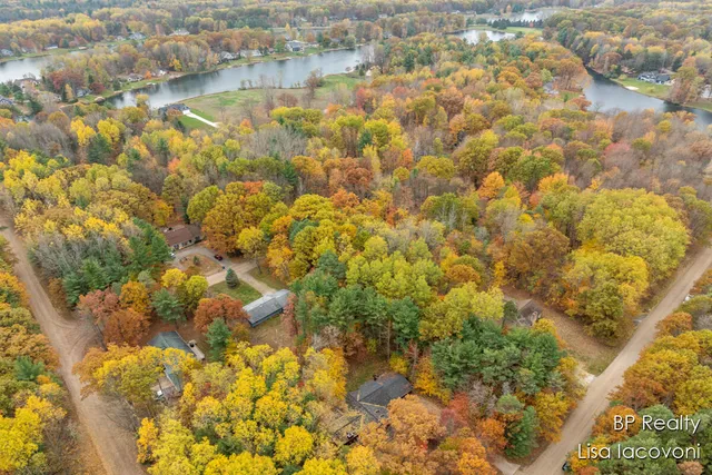 $329,900 | 9103 Walnut Grove, Stanwood, MI 49346