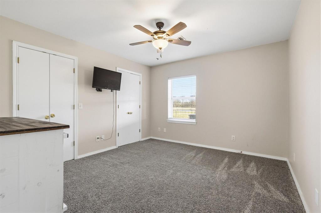 521 County Road Blossom, TX 75416 - Photo 20 of 40