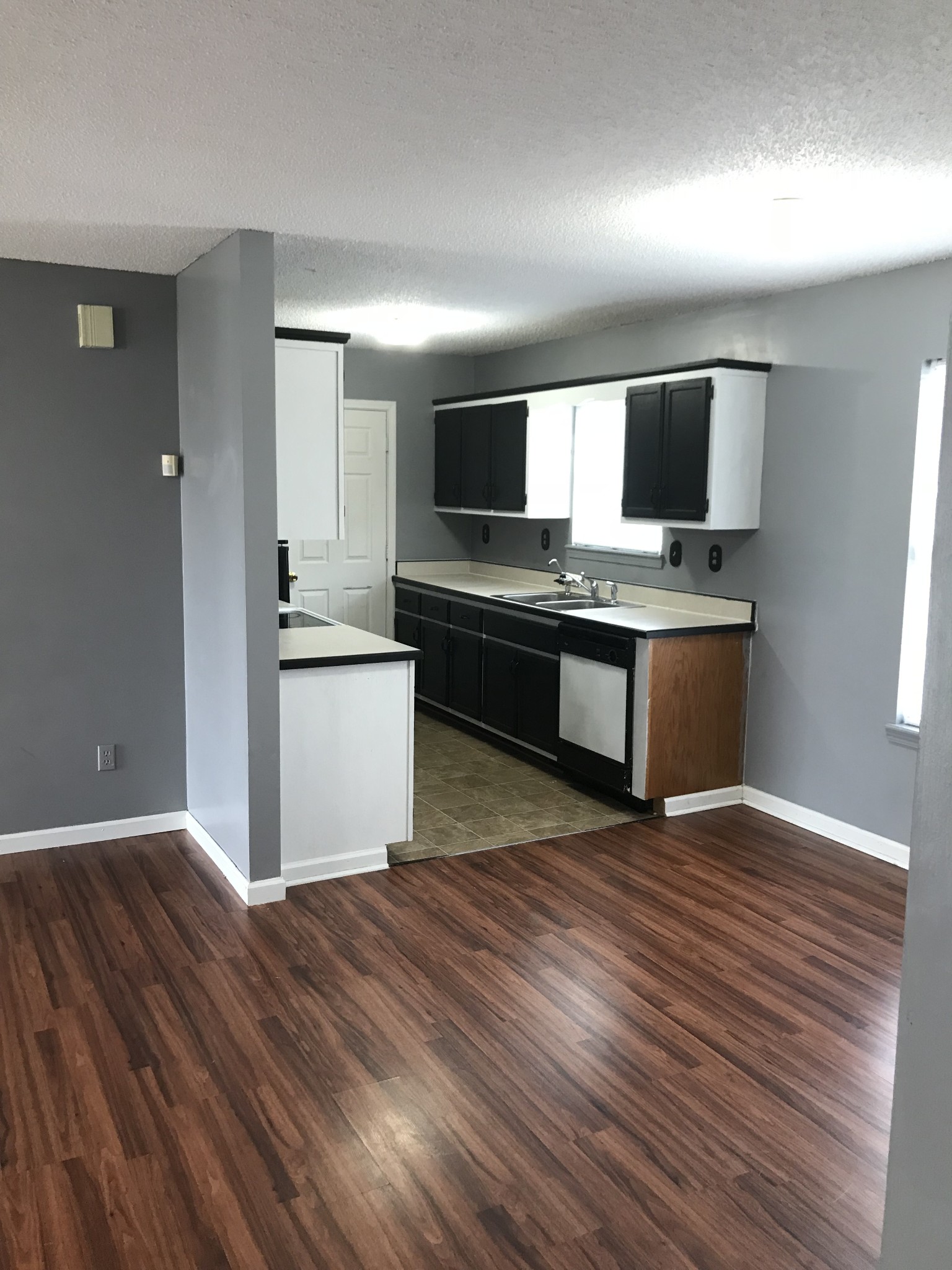 200 Rusty Drive Oak Grove, KY 42262 - Photo 6 of 8 a view of kitchen with wooden floor and electronic appliances