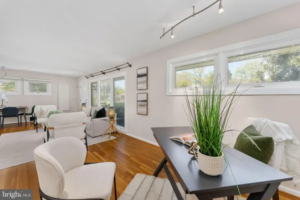 $640,000 | 6601 Cavalier Drive, Alexandria, VA 22307