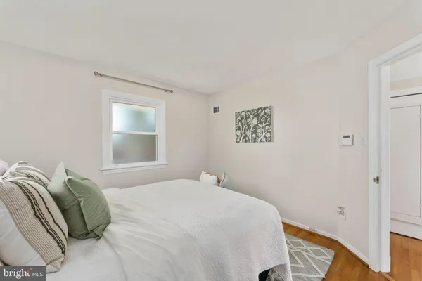 $640,000 | 6601 Cavalier Drive, Alexandria, VA 22307