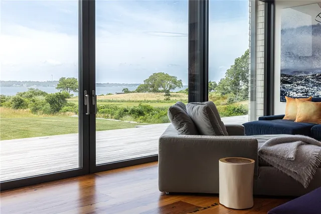 $6,995,000 | 451 Seapowet Avenue, Tiverton, RI 02878