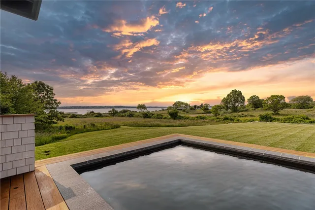 $6,995,000 | 451 Seapowet Avenue, Tiverton, RI 02878