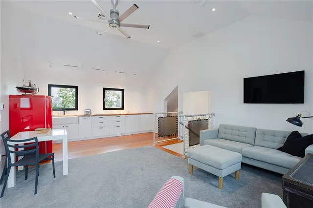 $6,995,000 | 451 Seapowet Avenue, Tiverton, RI 02878