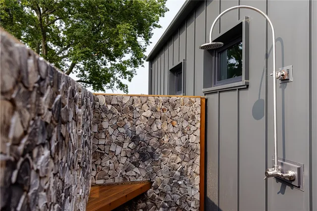 $6,995,000 | 451 Seapowet Avenue, Tiverton, RI 02878