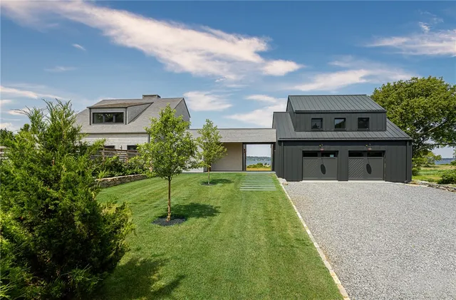 $6,995,000 | 451 Seapowet Avenue, Tiverton, RI 02878