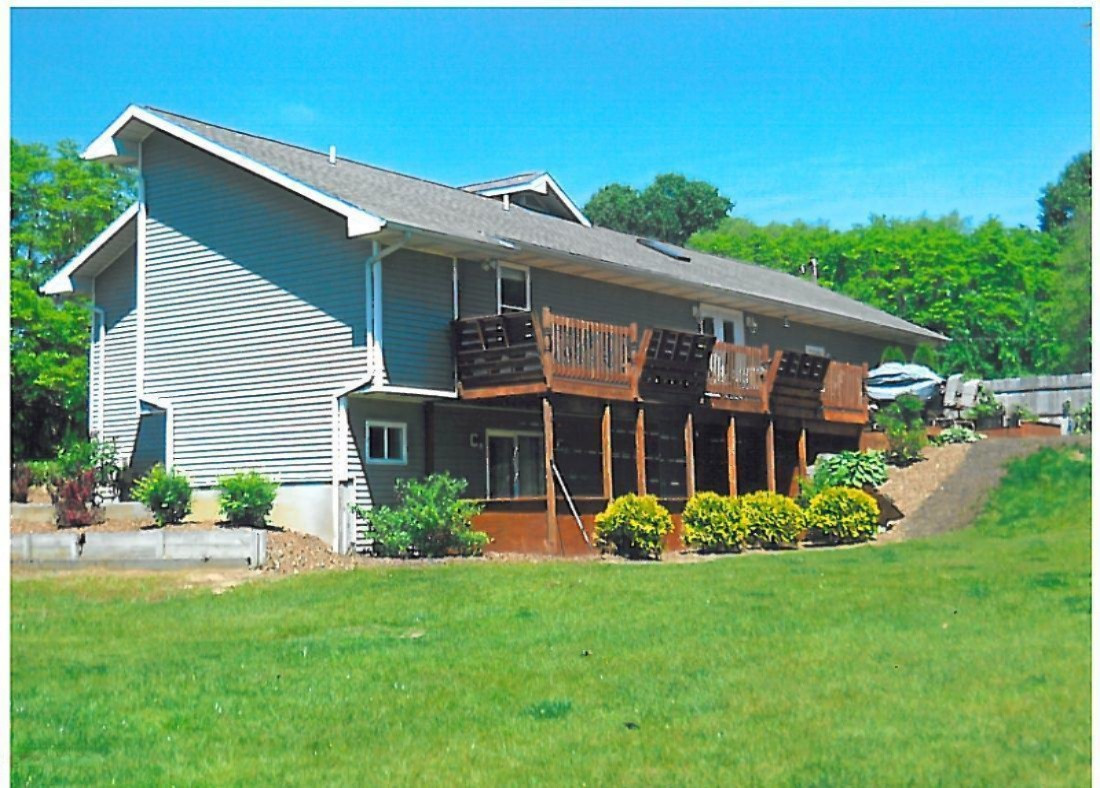 2348 Riverside Road Benton Harbor, MI 49022 - Photo 3 of 36 SKMBT_C35315060509310