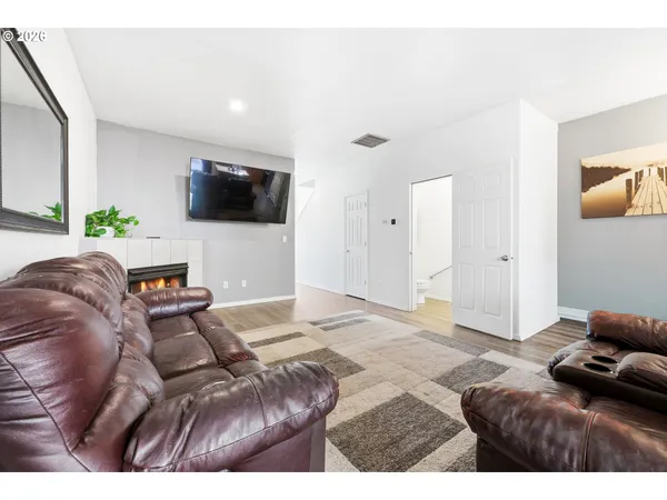 $355,000 | 5827 Southeast 16th Loop, Gresham, OR 97080