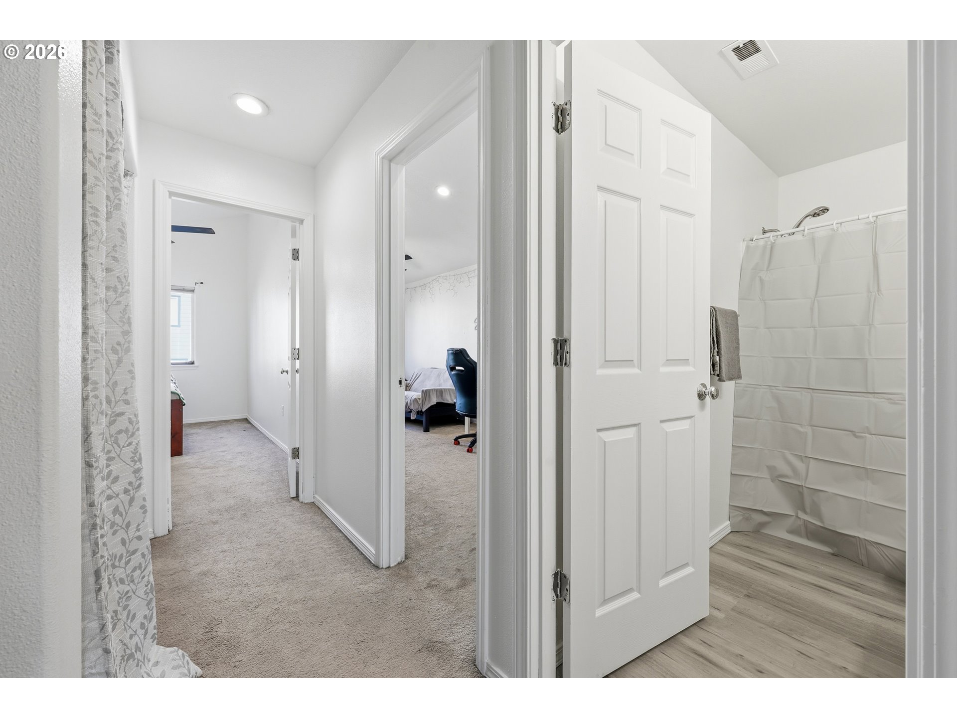 5827 Southeast 16th Loop Gresham, OR 97080 - Photo 26 of 32