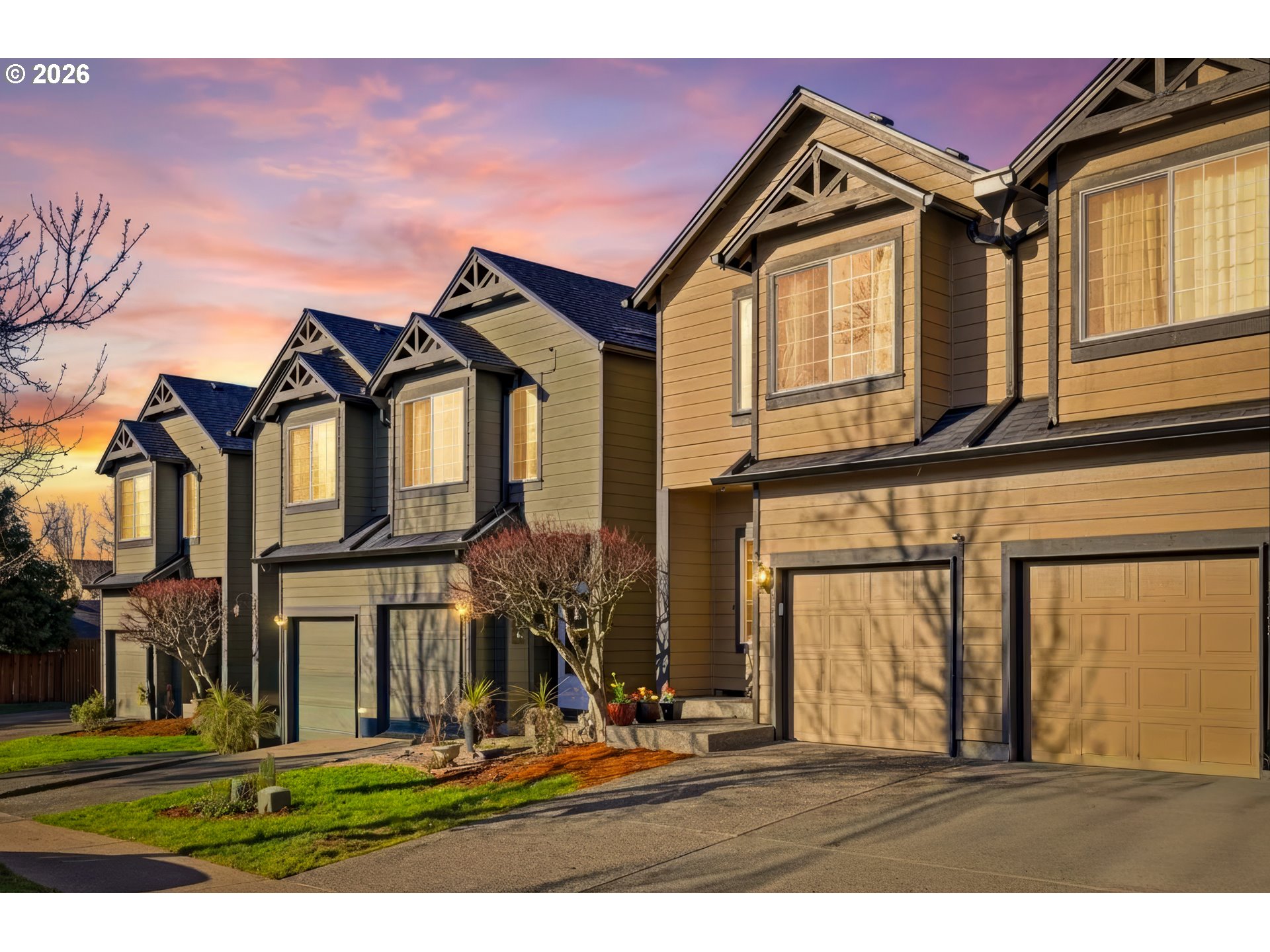 5827 Southeast 16th Loop Gresham, OR 97080 - Photo 5 of 32