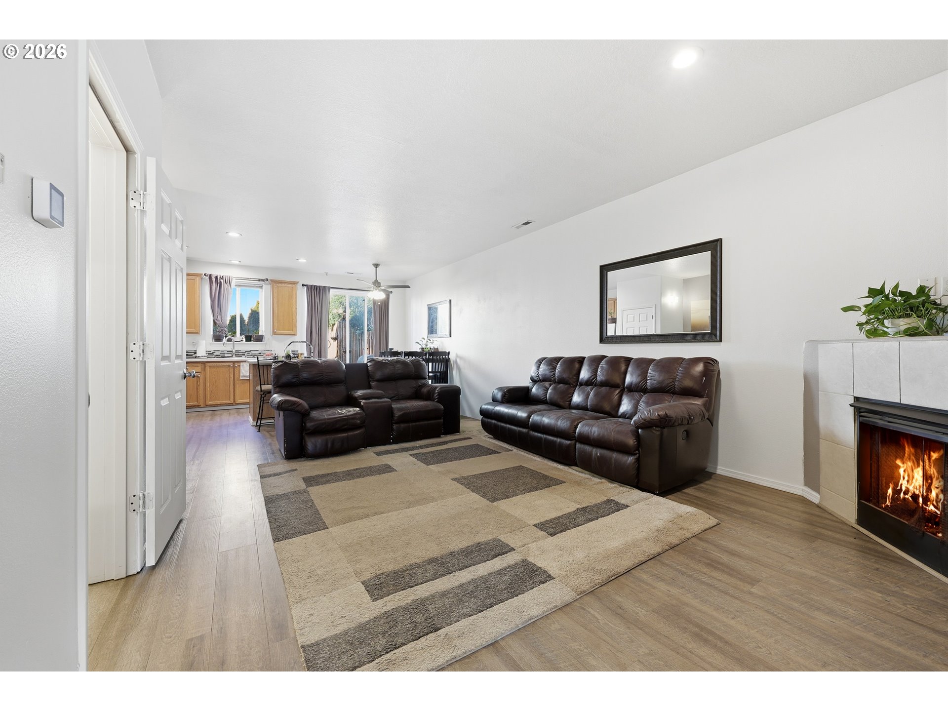 5827 Southeast 16th Loop Gresham, OR 97080 - Photo 9 of 32