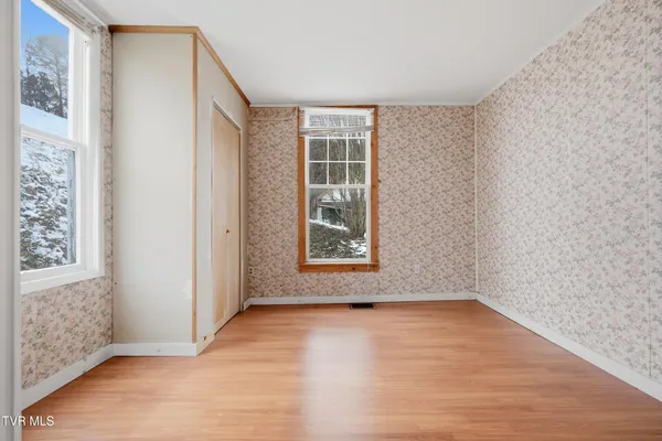 $84,999 | 614 Jefferson Street Southeast, Coeburn, VA 24230