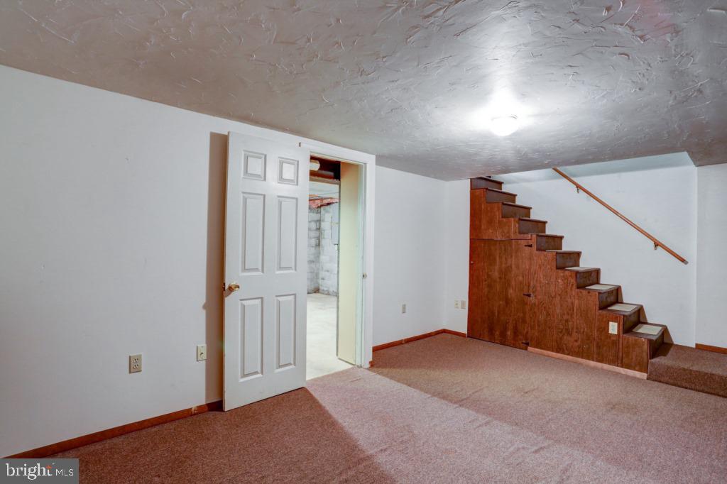 4 Laurie Lane Lititz, PA 17543 - Photo 40 of 44