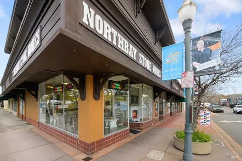 $950,000 | 13 Idro Way, Novato, CA 94945