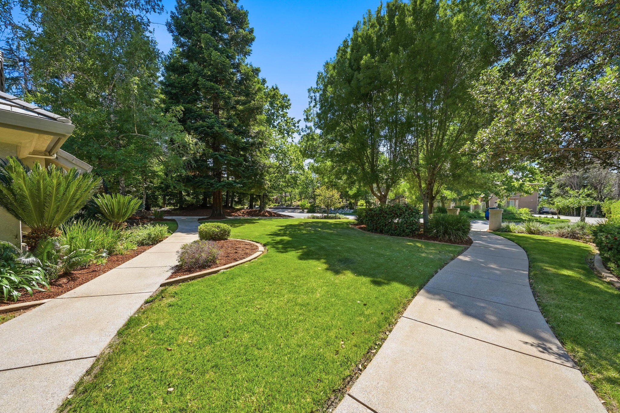 13457 Tierra Heights Road Redding, CA 96003 - Photo 2 of 56 2-web-or-mls-IMG-2