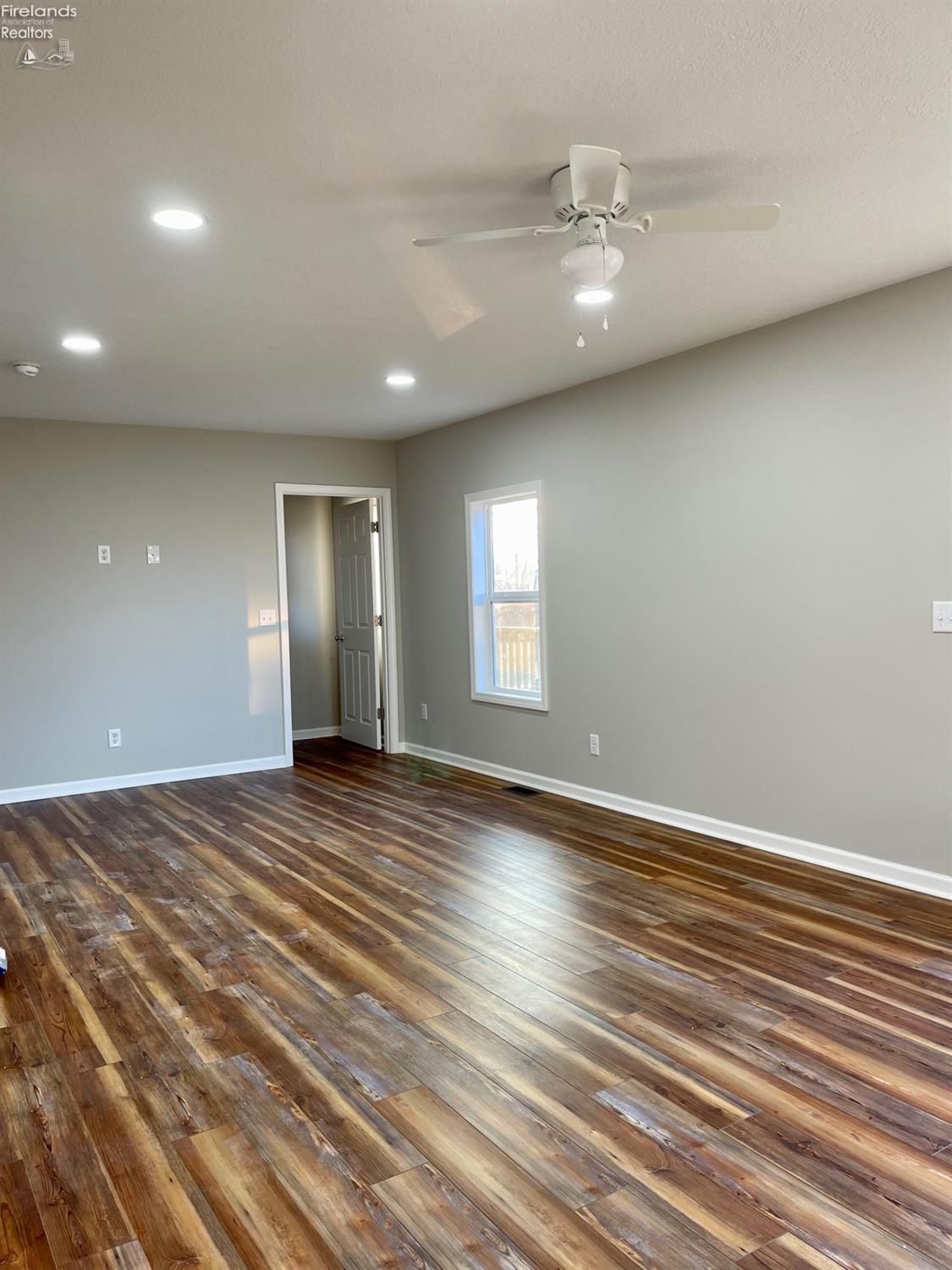 1051 Gypsum Road Gypsum, OH 43433 - Photo 9 of 19 Gallery Image 9