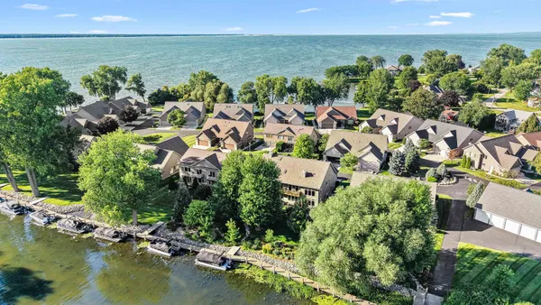 $629,900 | W5406 Martin Lane, Fond du Lac, WI 54935