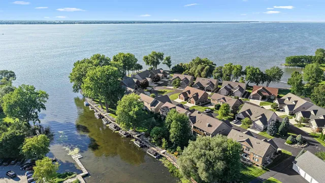 $629,900 | W5406 Martin Lane, Fond du Lac, WI 54935