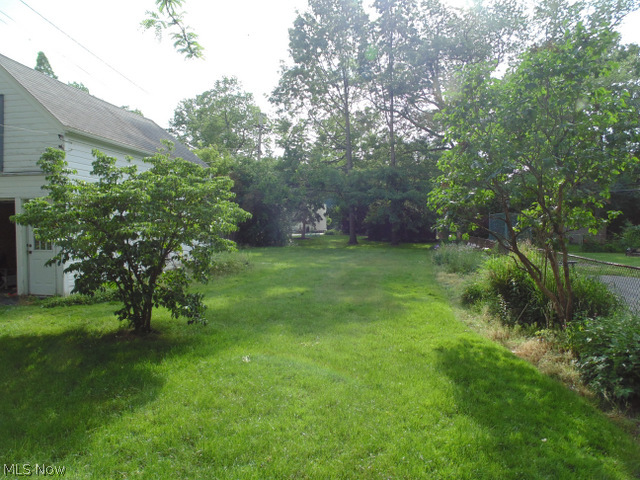 2648 Ashurst Road University Heights, OH 44118 - Photo 16 of 17