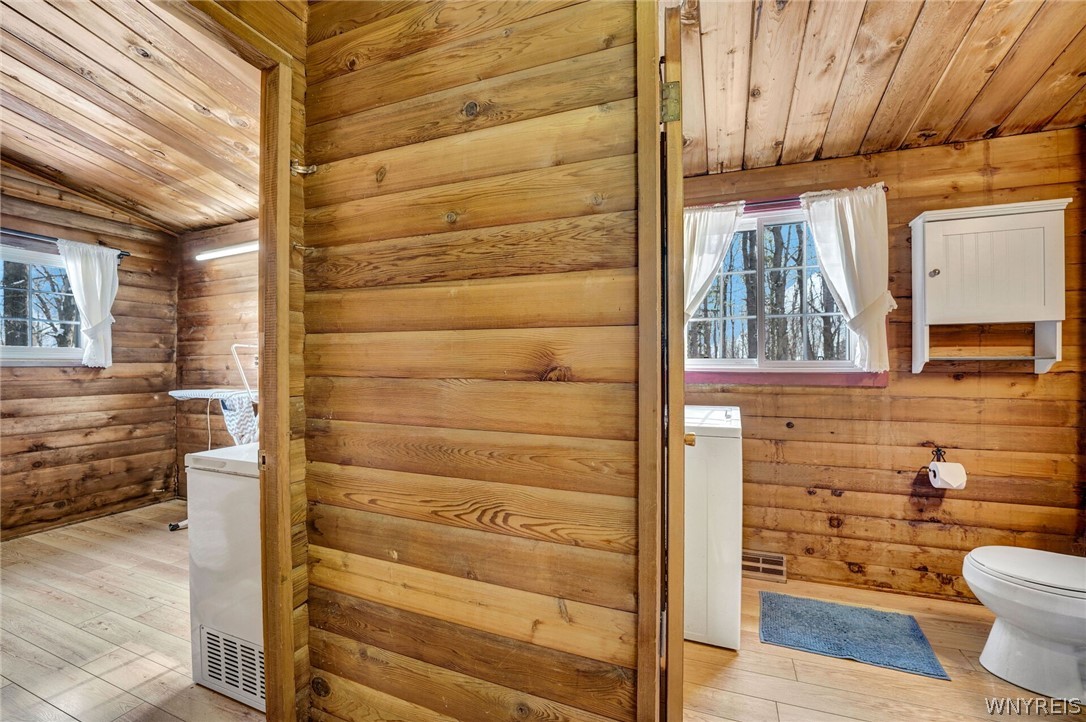 13357 Ward Road Holland, NY 14080 - Photo 18 of 37