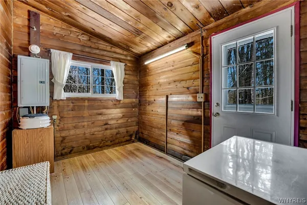 $189,900 | 13357 Ward Road, Holland, NY 14080