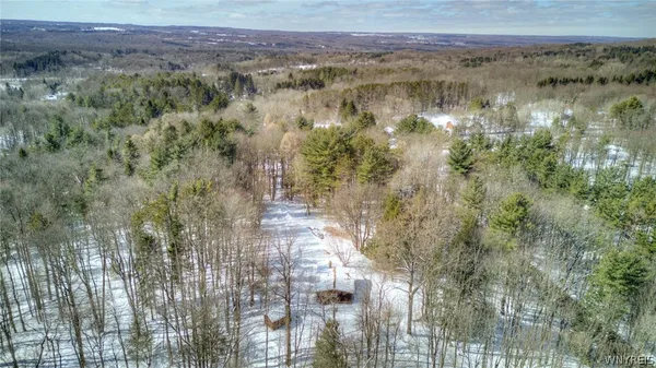 $189,900 | 13357 Ward Road, Holland, NY 14080