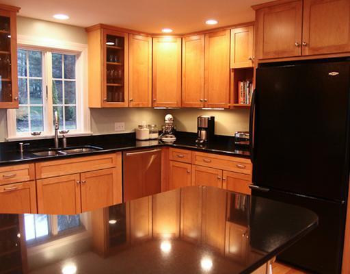 11 Longmeadow Road Cumberland, ME 04110 - Photo 6 of 21 Kitchen.