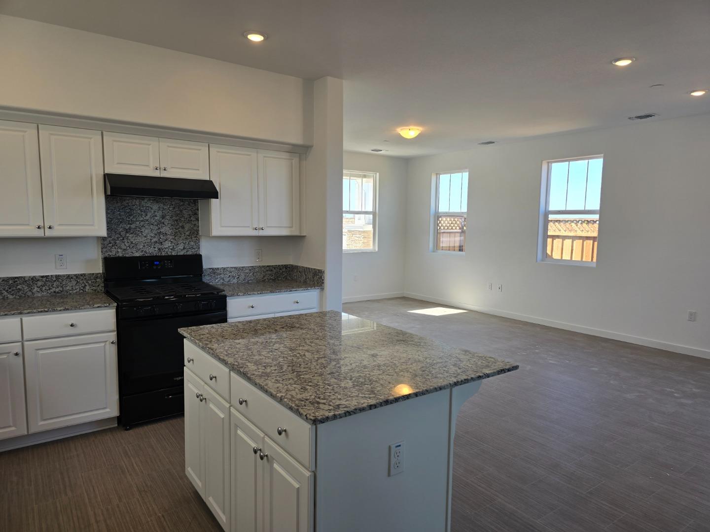 3093 Abrams Drive Marina, CA 93933 - Photo 7 of 14