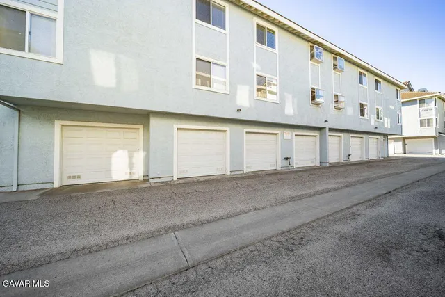 $410,000 | 20345 Rue Crevier, Unit 507, Santa Clarita, CA 91351