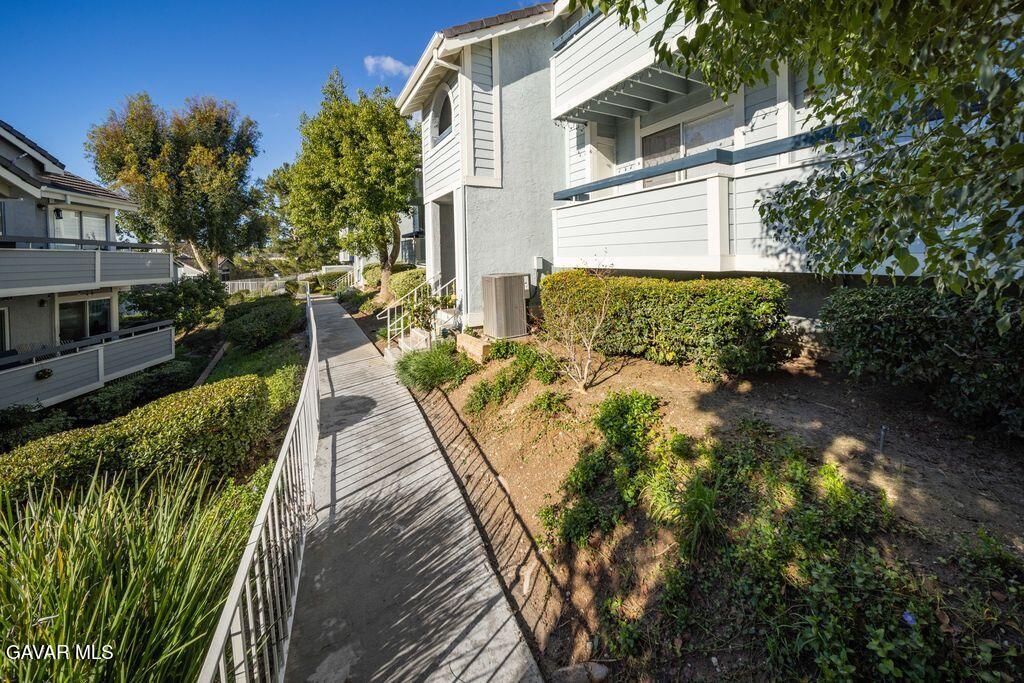 20345 Rue Crevier, Unit 507 Santa Clarita, CA 91351 - Photo 4 of 20 1