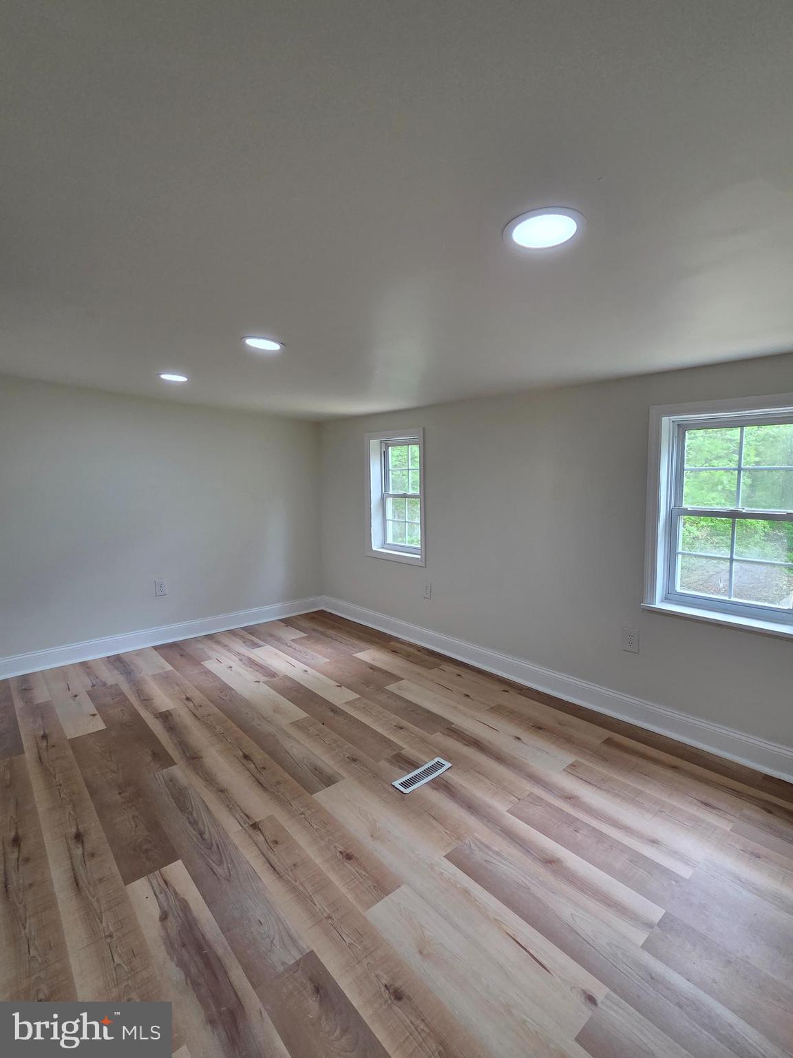 588 Blandon Road Fleetwood, PA 19522 - Photo 17 of 24