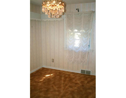 63 Wingate Road Weymouth, MA 02189 - Photo 3 of 23 Gallery Image 3