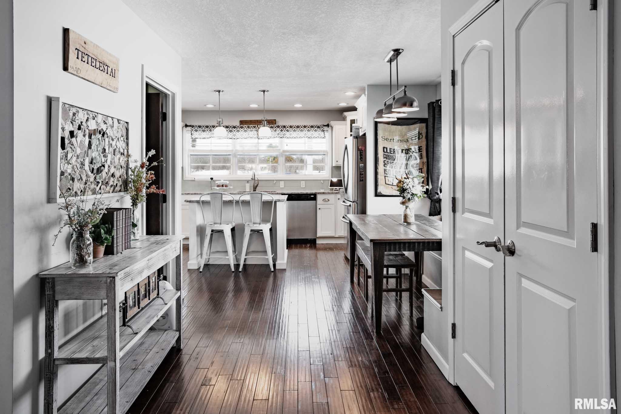 1135 Palzo Road Creal Springs, IL 62922 - Photo 5 of 40