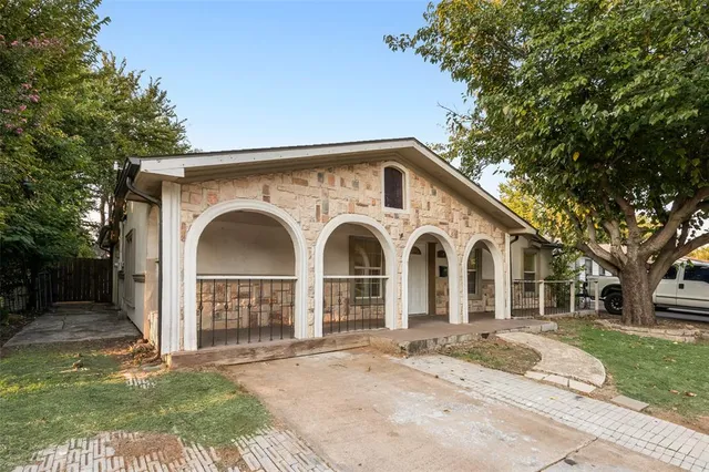 $309,900 | 114 Tarrant Drive, Euless, TX 76039