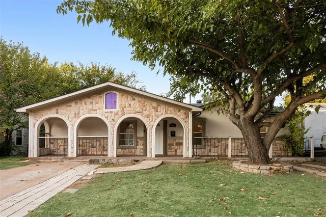 $309,900 | 114 Tarrant Drive, Euless, TX 76039