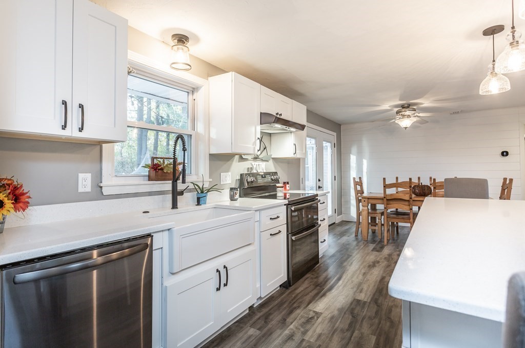 143 Francine Road Raynham, MA 02767 - Photo 3 of 28 Gallery Image 3