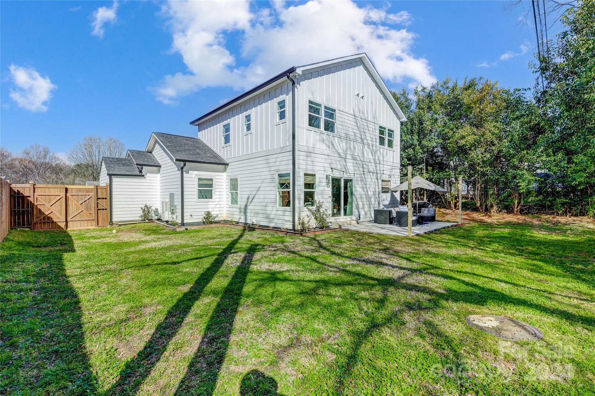 526 Seldon Drive Charlotte, NC 28216 - Photo 45 of 46 a view of a house with a yard