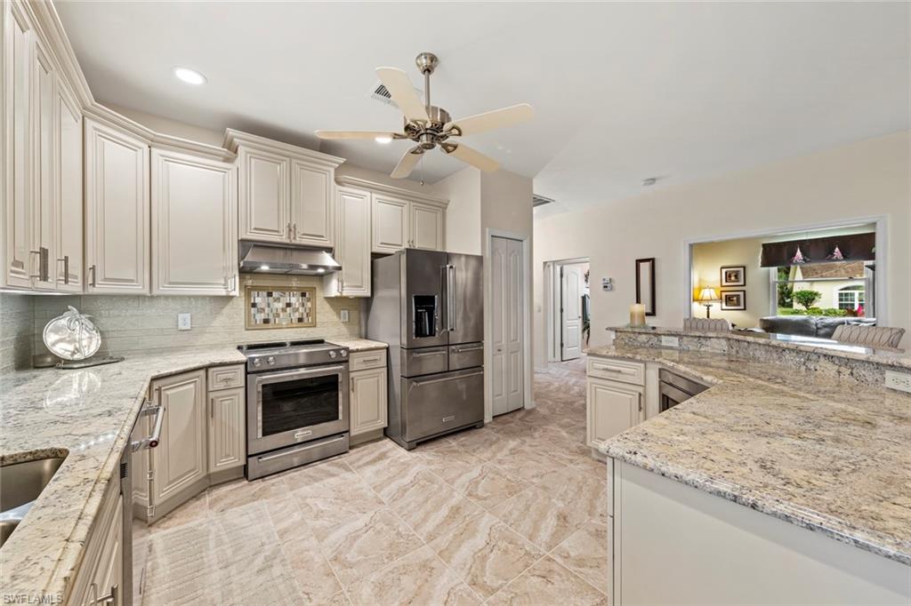 20640 Rivers Estero, FL 33928 - Photo 4 of 32 Gallery Image 4