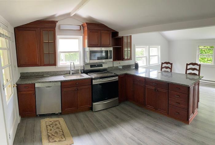 213 Mamanasco Road Ridgefield, CT 06877 - Photo 3 of 7